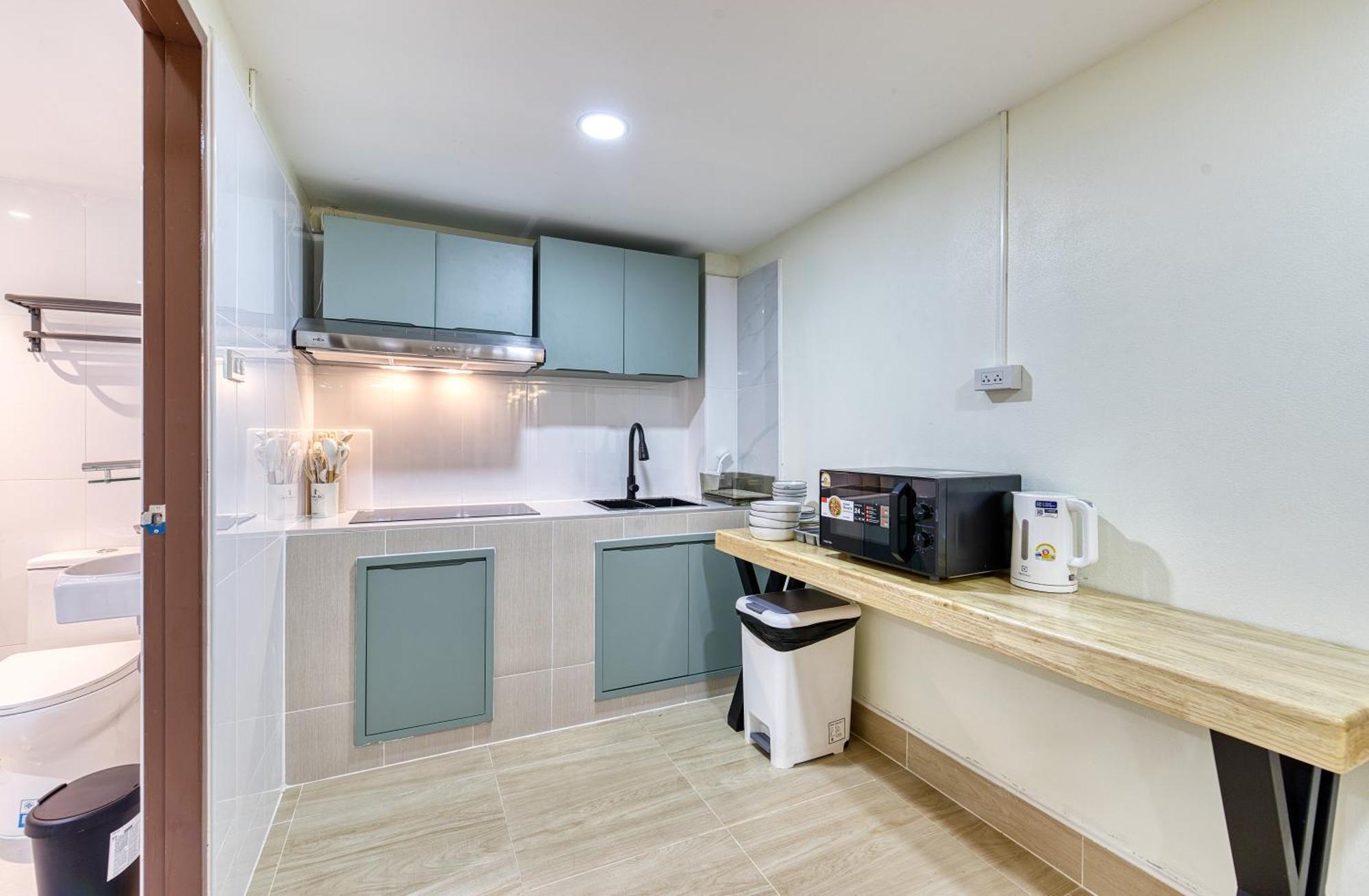 Ab House Aparthotel Bangkok Bagian luar foto